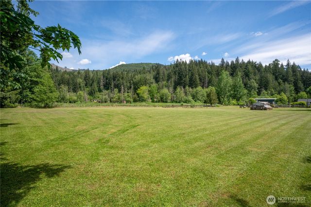 4750 Mt Baker Highway, Deming, WA 98244