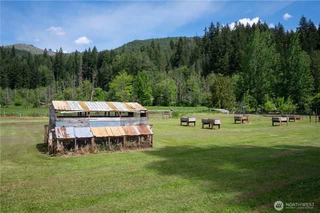 4750 Mt Baker Highway, Deming, WA 98244