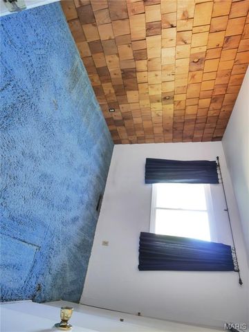 644 Shadow Rock Drive, Florissant, MO 63031