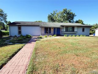 644 Shadow Rock Drive, Florissant, MO 63031