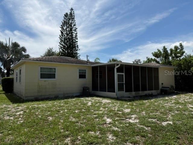 1111 ASTURIA WAY S, St Petersburg, FL 33705