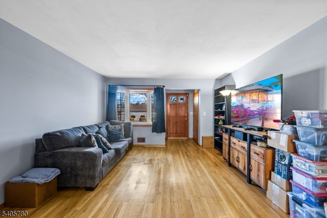 302 New York Ave, Clark Twp., NJ 07066