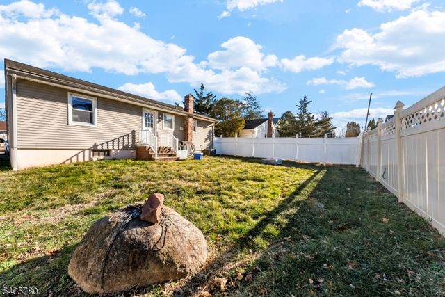 302 New York Ave, Clark Twp., NJ 07066