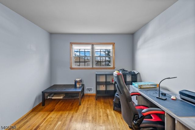 302 New York Ave, Clark Twp., NJ 07066