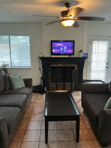 1408 Laguna Vista Way, Grapevine, TX 76051