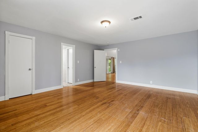 2931 Whitman Drive, Montgomery, TX 77356