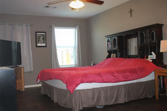 13915 Early Dew Court, Houston, TX 77045