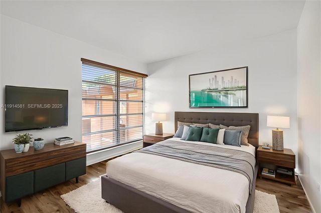 9459 SW 76th St R7, Miami, FL 33173