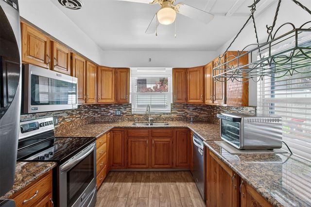 1525 LEVERN STREET, Clearwater, FL 33755