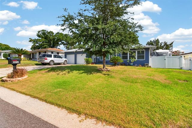 1525 LEVERN STREET, Clearwater, FL 33755