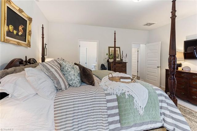 1727 Geyser Court, Graham, NC 27253