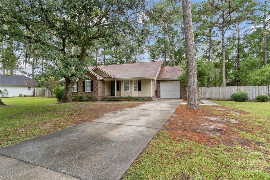 173 Hope Creek Drive, Richmond Hill, GA 31324