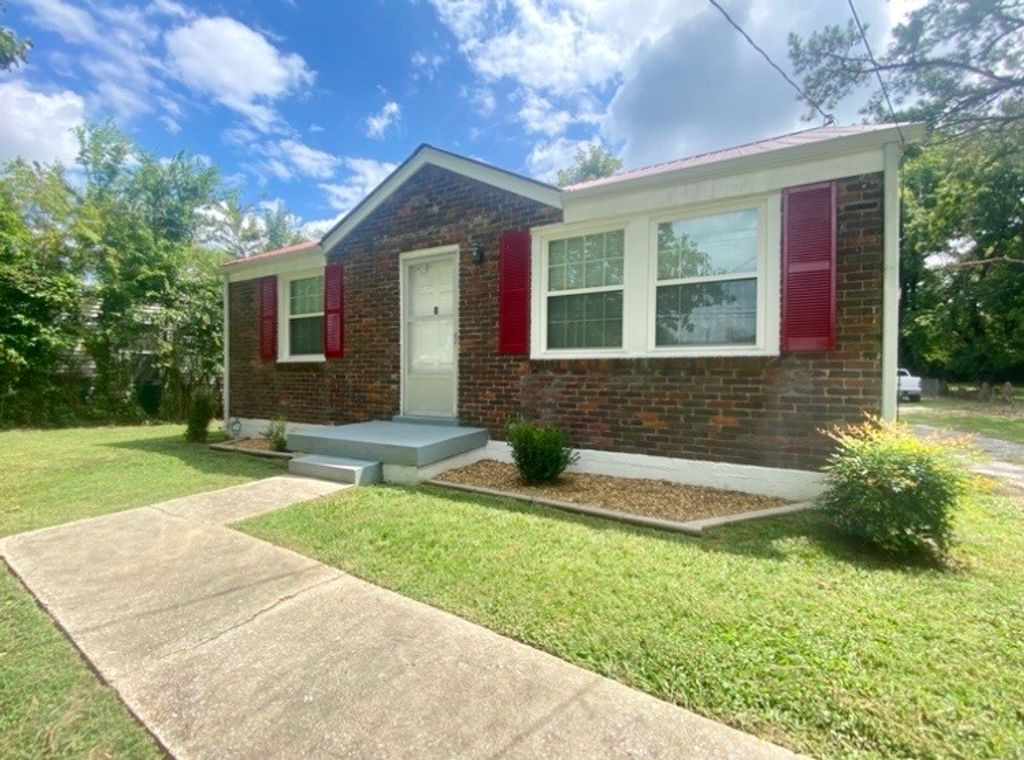 2841 Colonial Cir, Nashville, TN 37214