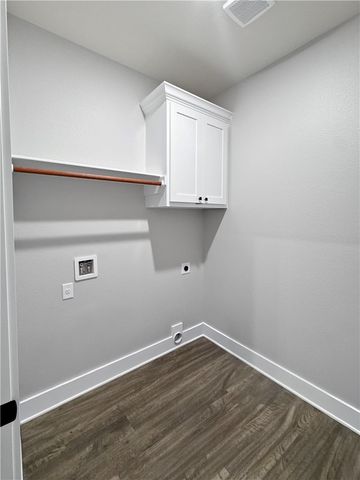 2100 Zebrina Court, Bryan, TX 77807