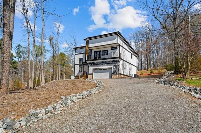 148 Three B Road, Asheboro, NC 27205