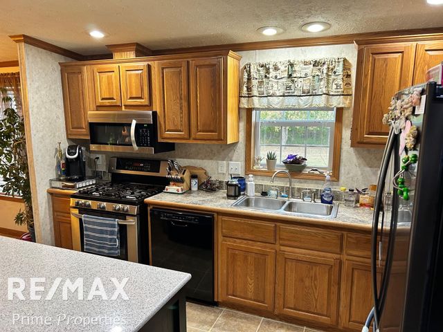 11063 W Aspen Lane, Clio, MI 48420