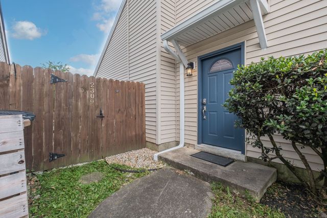 2309 Benay Rd, Nashville, TN 37214