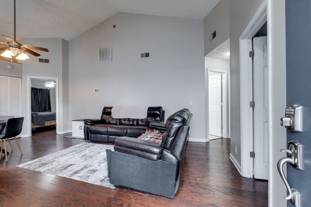 2309 Benay Rd, Nashville, TN 37214
