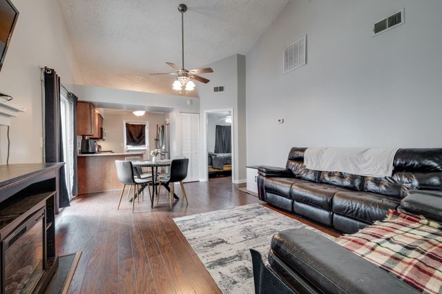2309 Benay Rd, Nashville, TN 37214
