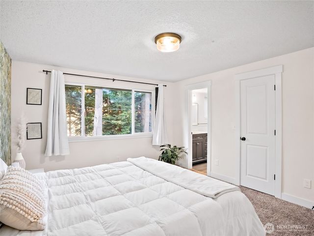 9201 78th Street SW, Lakewood, WA 98498