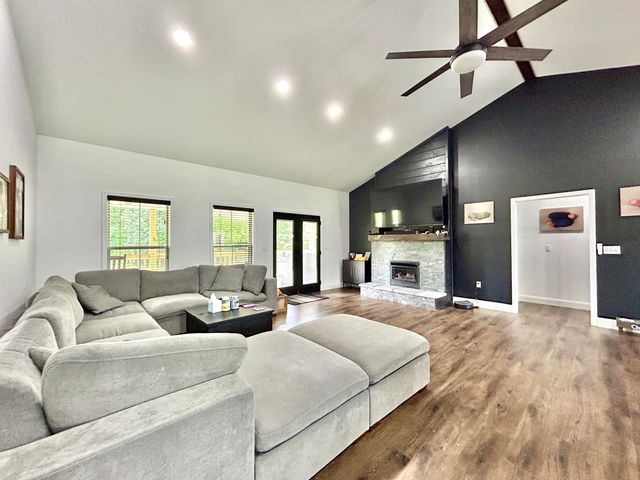 98 Spring View Drive, Somerset, KY 42503