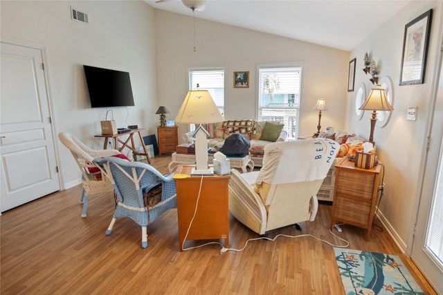 1205 Bay Street, Crystal Beach, TX 77650