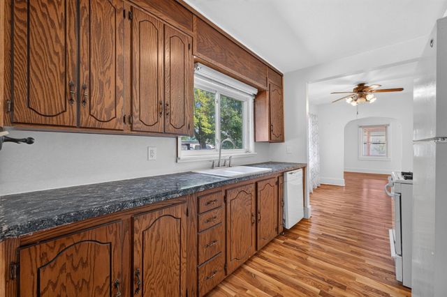 1842 Mills Avenue, North Muskegon City, MI 49445