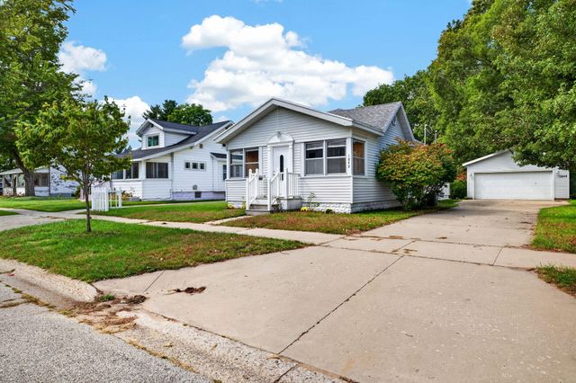 1842 Mills Avenue, North Muskegon City, MI 49445