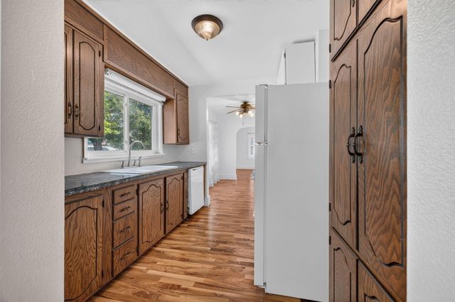 1842 Mills Avenue, North Muskegon City, MI 49445