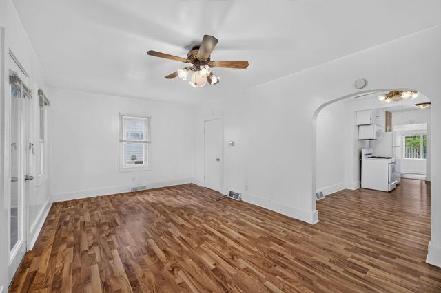 1842 Mills Avenue, North Muskegon City, MI 49445