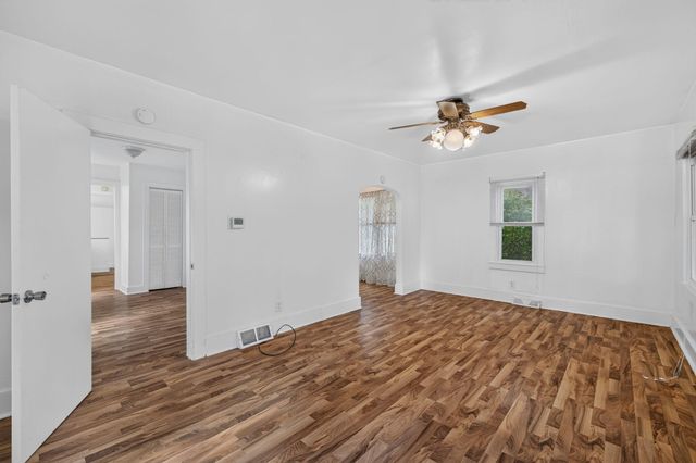 1842 Mills Avenue, North Muskegon City, MI 49445