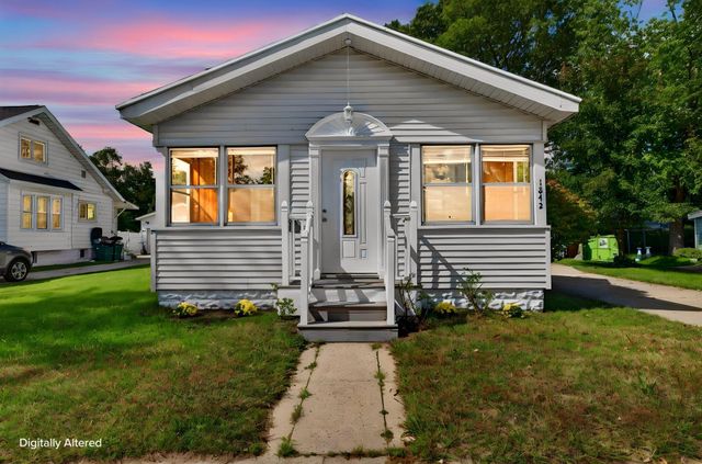 1842 Mills Avenue, North Muskegon City, MI 49445