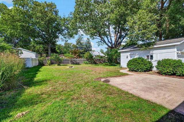 1842 Mills Avenue, North Muskegon City, MI 49445