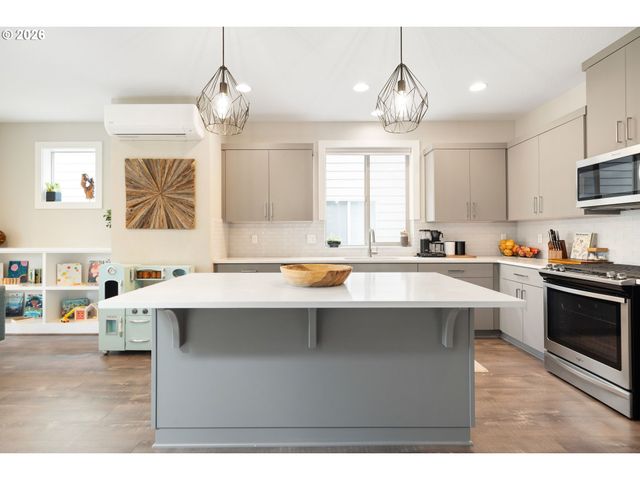 7513 Sw STEINBACH Ter, Beaverton, OR 97007