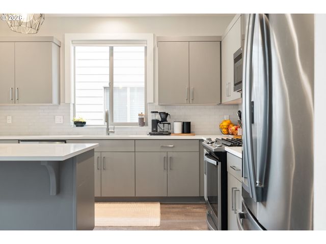 7513 Sw STEINBACH Ter, Beaverton, OR 97007