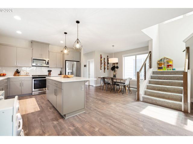 7513 Sw STEINBACH Ter, Beaverton, OR 97007