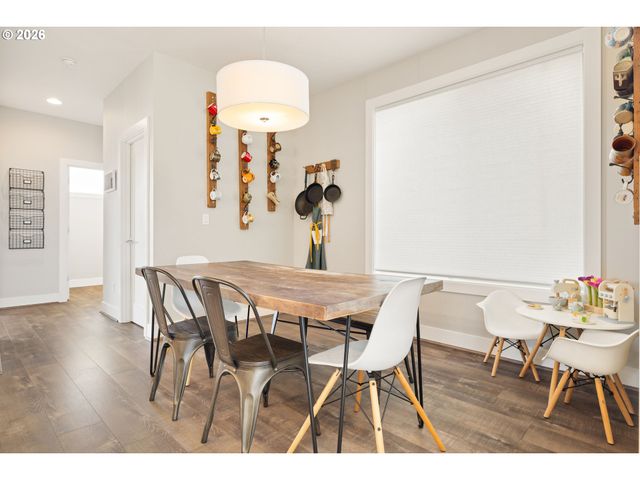 7513 Sw STEINBACH Ter, Beaverton, OR 97007