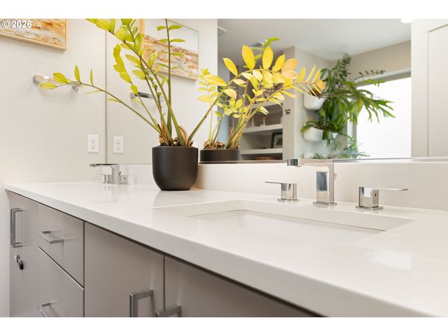 7513 Sw STEINBACH Ter, Beaverton, OR 97007