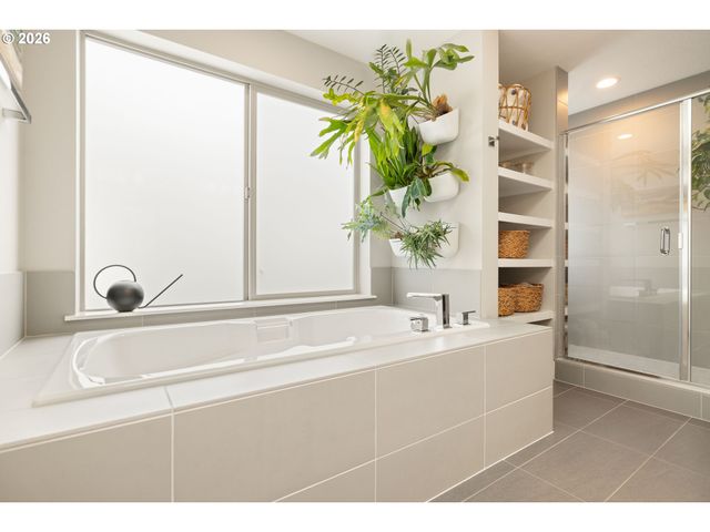 7513 Sw STEINBACH Ter, Beaverton, OR 97007