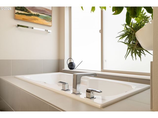 7513 Sw STEINBACH Ter, Beaverton, OR 97007