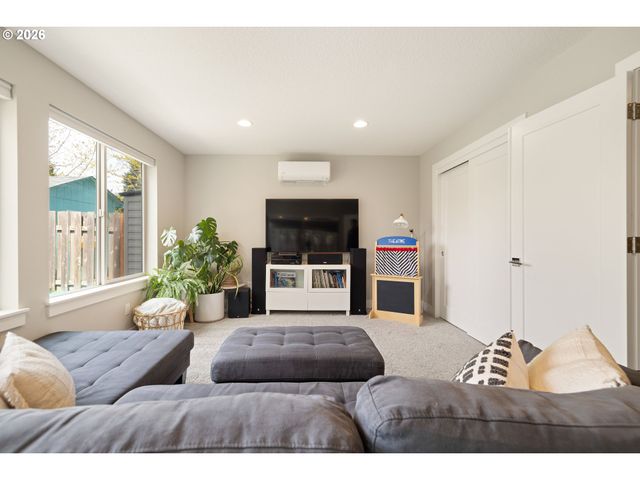 7513 Sw STEINBACH Ter, Beaverton, OR 97007