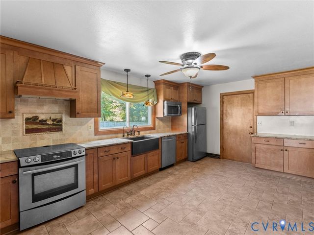 4605 Monaco Dr, Sandston, VA 23150