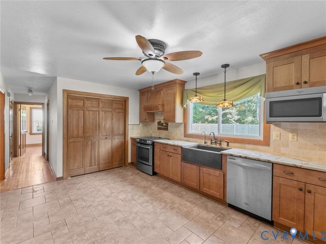 4605 Monaco Dr, Sandston, VA 23150