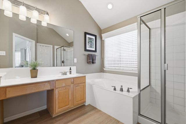 6940 Shoreway Drive, Grand Prairie, TX 75054