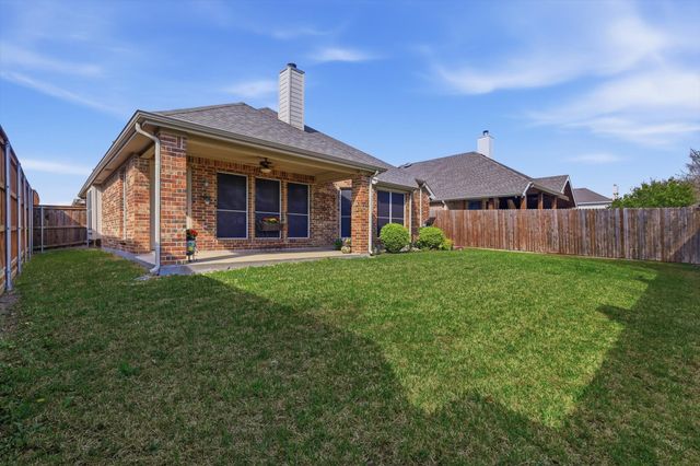 6940 Shoreway Drive, Grand Prairie, TX 75054
