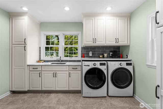 11309 Clovercrest Drive SW, Lakewood, WA 98499