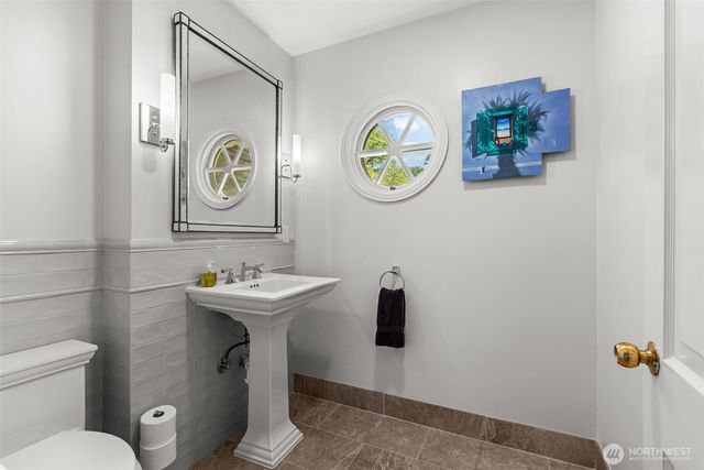 11309 Clovercrest Drive SW, Lakewood, WA 98499