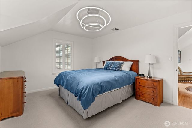 11309 Clovercrest Drive SW, Lakewood, WA 98499