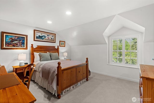 11309 Clovercrest Drive SW, Lakewood, WA 98499
