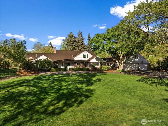 11309 Clovercrest Drive SW, Lakewood, WA 98499